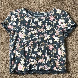 American eagle cropped tee
